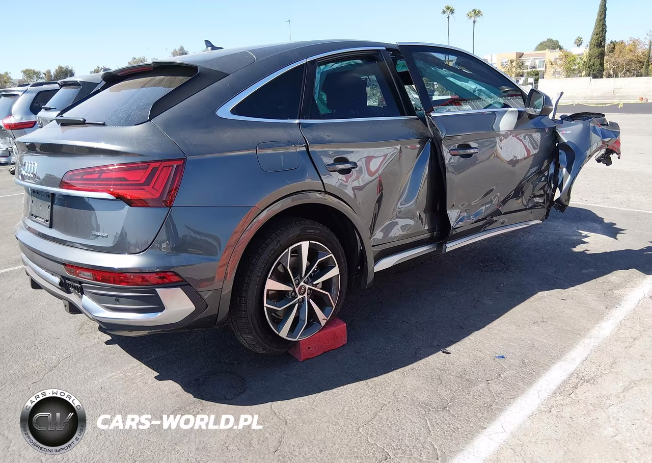 2025 Audi Q5 Sportback Premium 45 Tfsi S Line Quattro VIN:WA14AAFY4S2047468 - 4