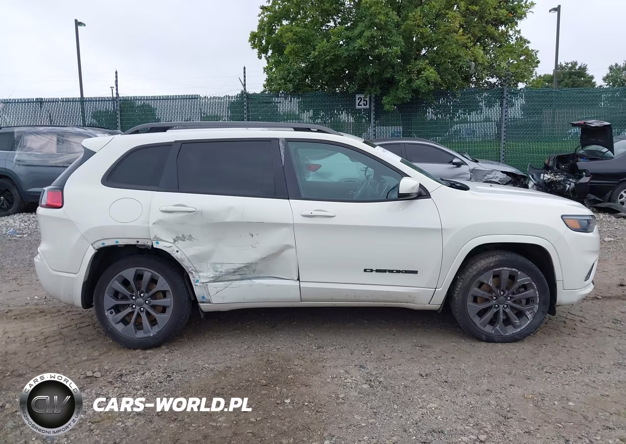 2019 Jeep Cherokee High Altitude 4X4 VIN:1C4PJMDX3KD443409 - 13