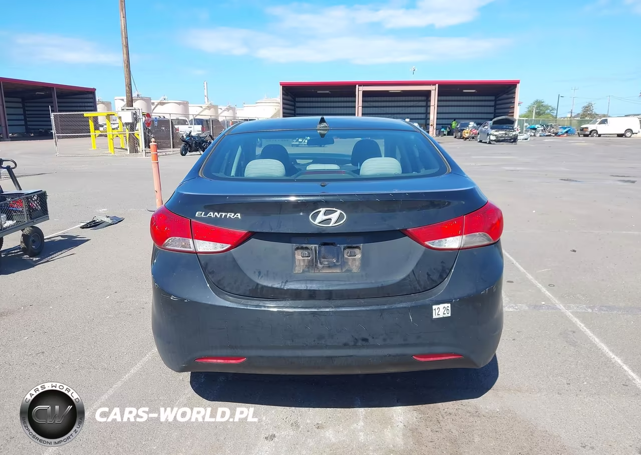 2013 Hyundai Elantra Gls VIN:5NPDH4AE4DH246411 - 16
