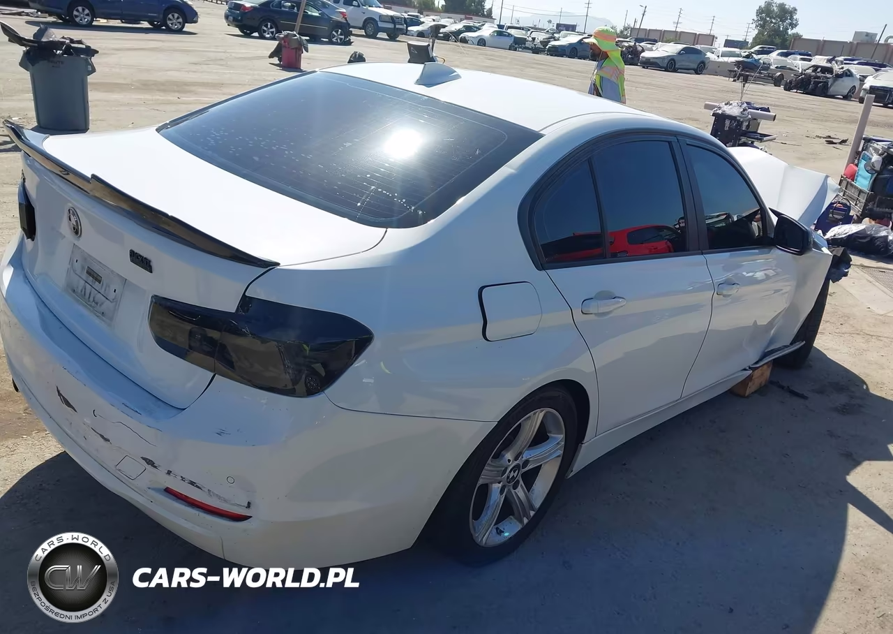 2015 BMW 3 Series 328I VIN:WBA3A5G56FNS91119 - 4