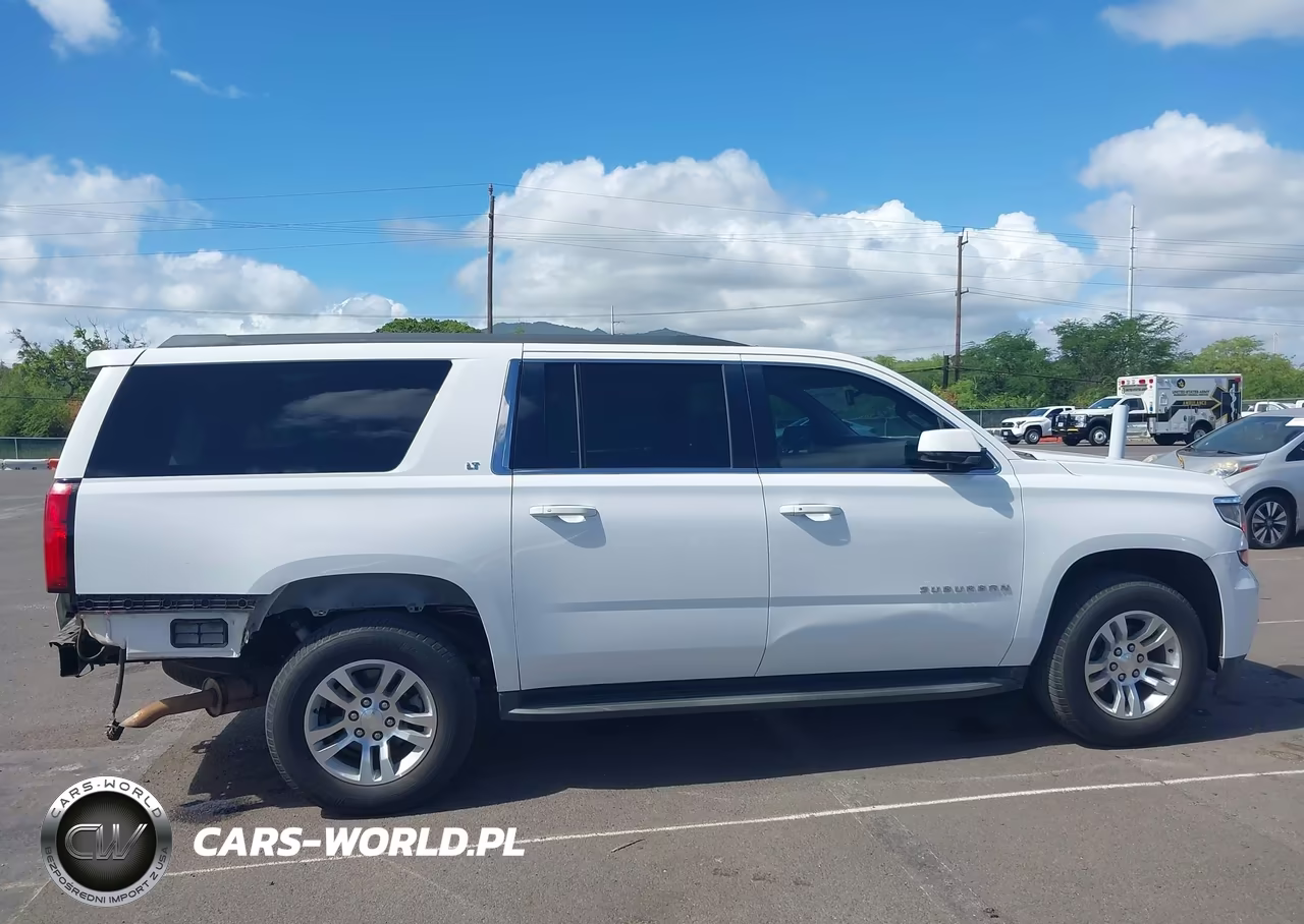 2019 Chevrolet Suburban Lt VIN:1GNSCHKC2KR149389 - 14