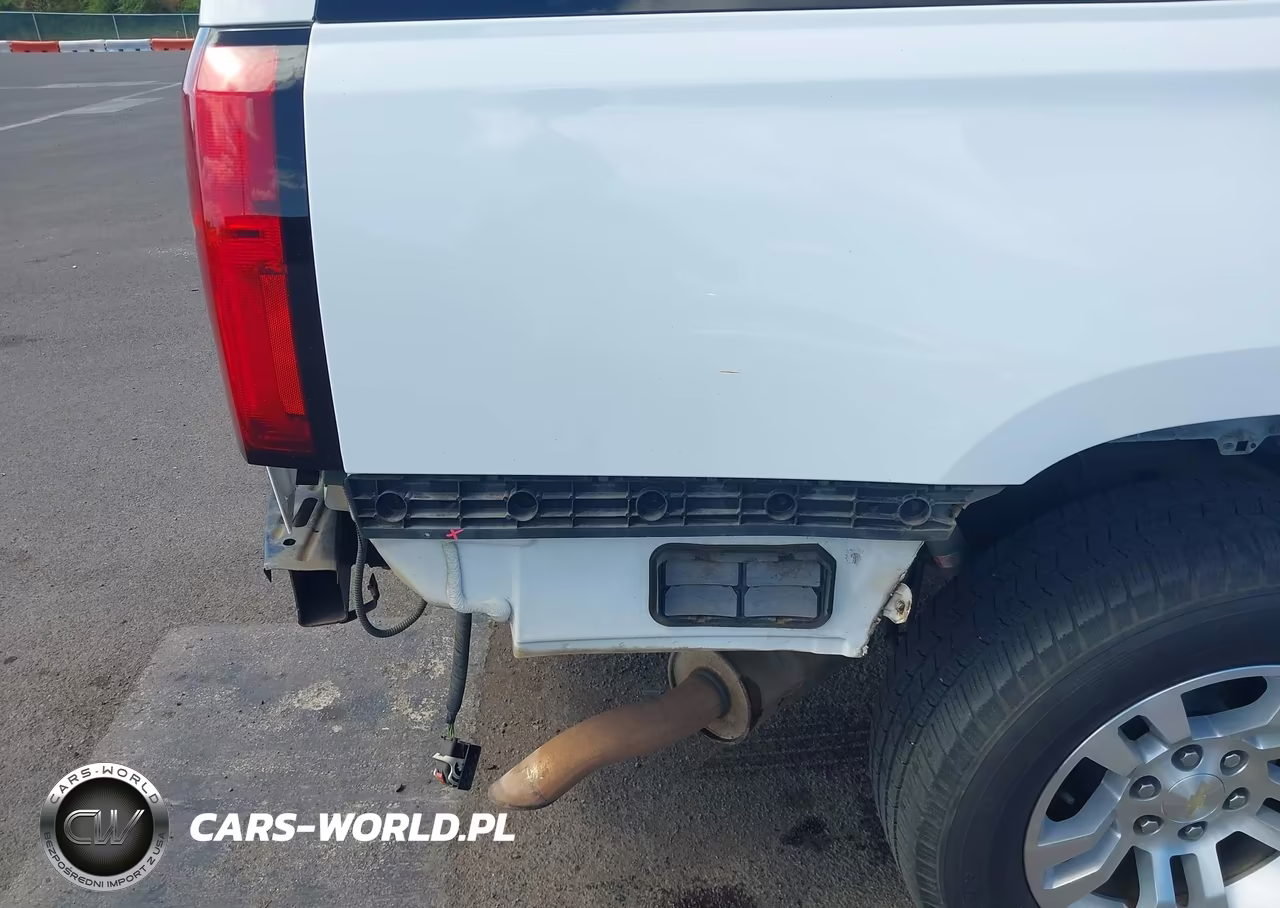 2019 Chevrolet Suburban Lt VIN:1GNSCHKC2KR149389 - 19