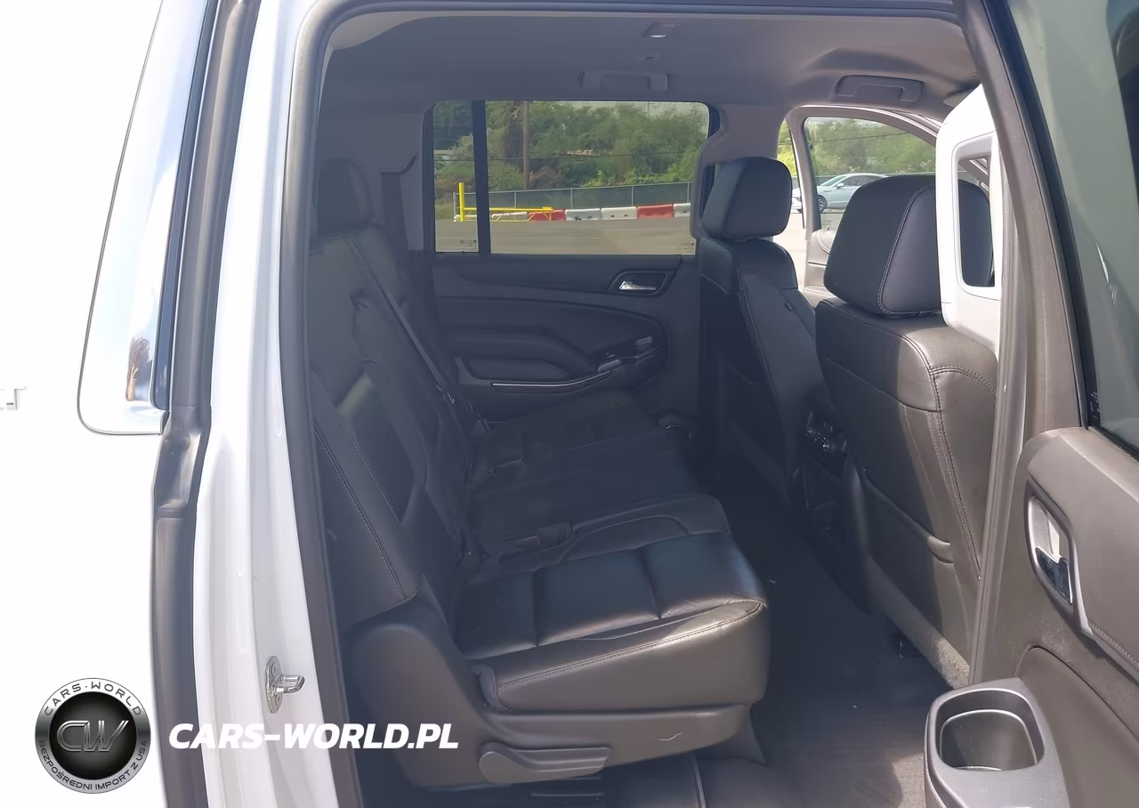 2019 Chevrolet Suburban Lt VIN:1GNSCHKC2KR149389 - 8