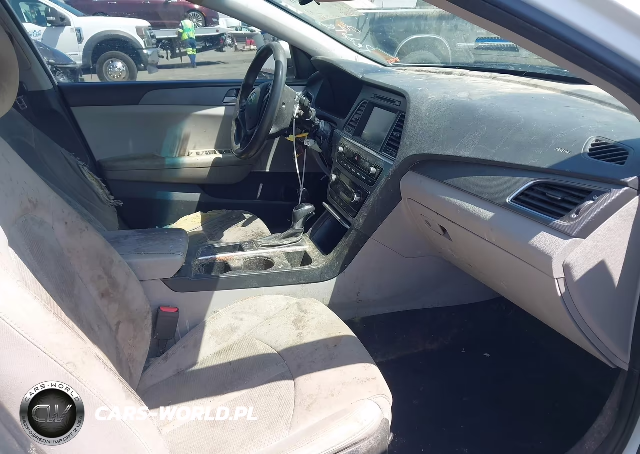 2017 Hyundai Sonata Se VIN:5NPE24AFXHH556132 - 5