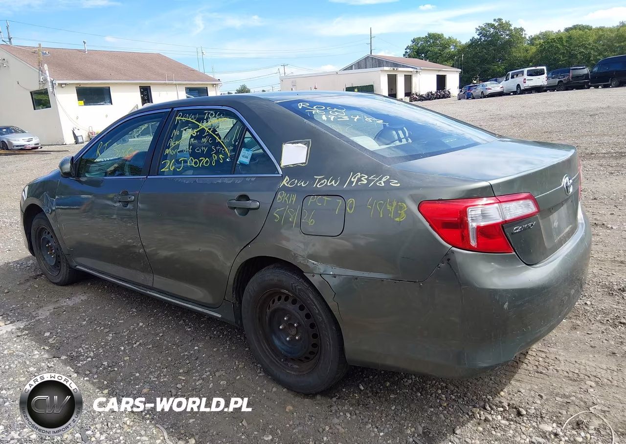 2013 Toyota Camry Le VIN:4T4BF1FK2DR300080 - 13