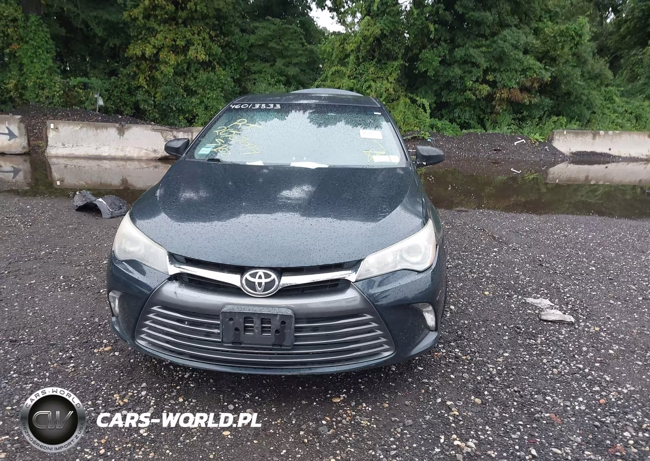 2015 Toyota Camry Le VIN:4T4BF1FK1FR484236 - 11