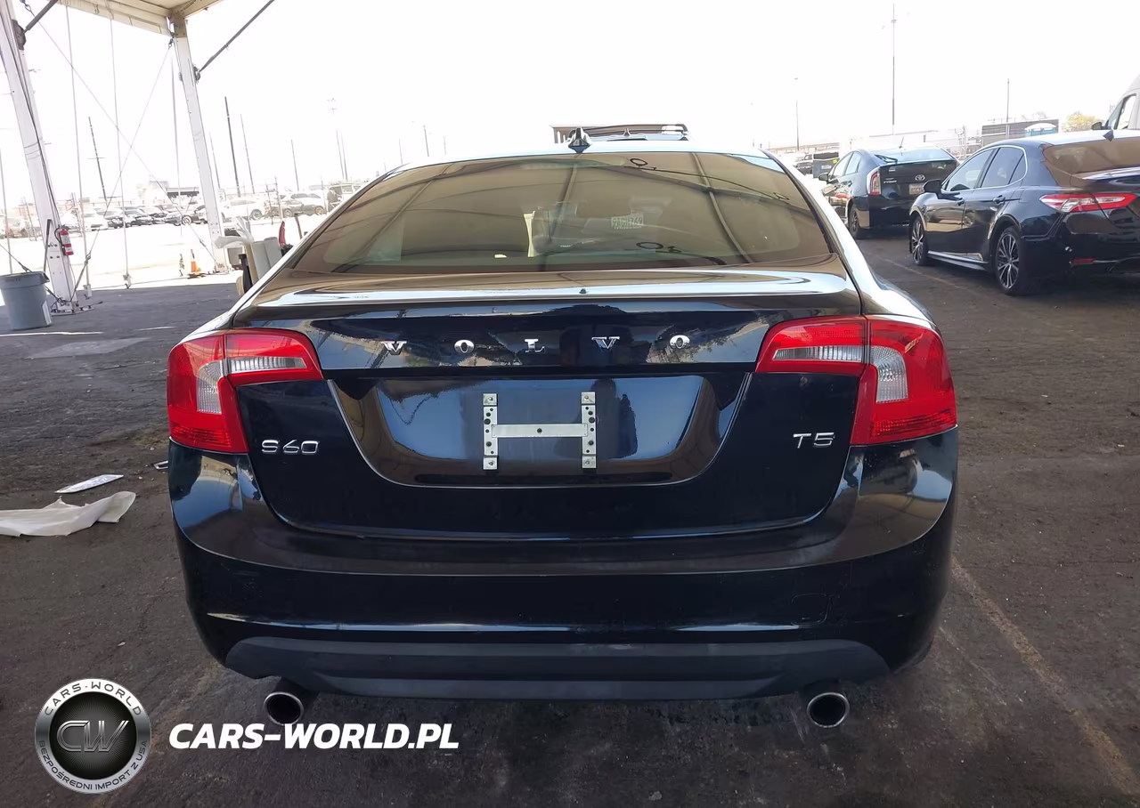 2013 Volvo S60 T5 VIN:YV1612FSXD1225418 - 16