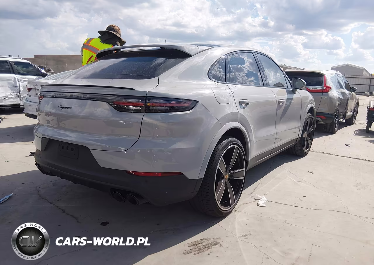 2023 Porsche Cayenne Coupe Platinum Edition VIN:WP1BA2AY8PDA24831 - 4