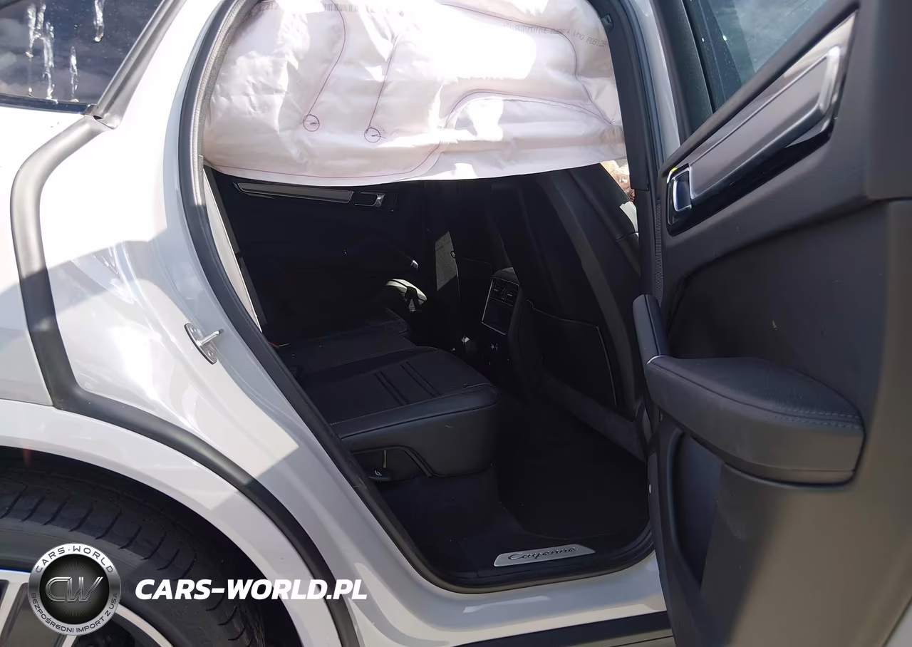 2023 Porsche Cayenne Coupe Platinum Edition VIN:WP1BA2AY8PDA24831 - 8