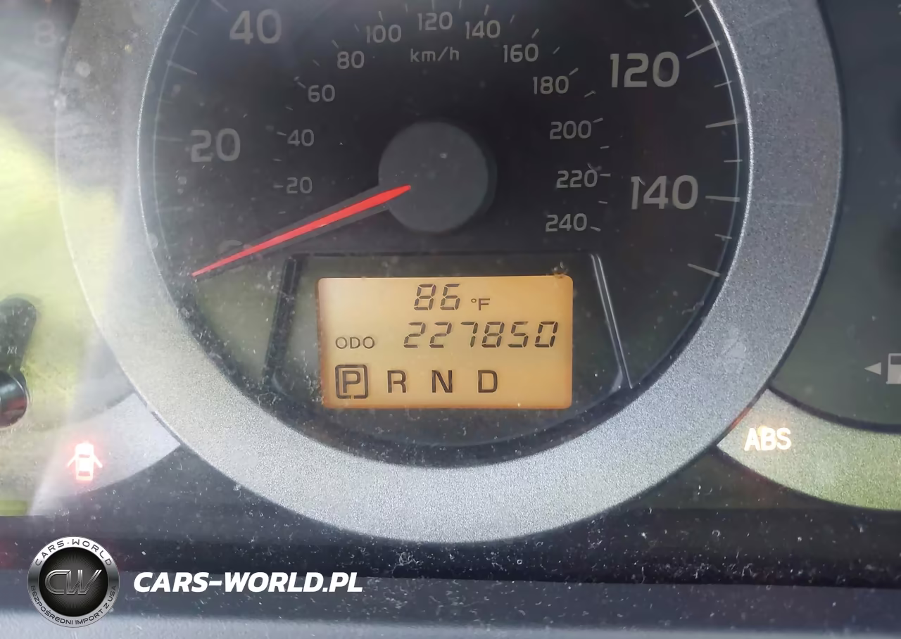 2010 Toyota Rav4 Limited V6 VIN:JTMDK4DVXAD016550 - 15
