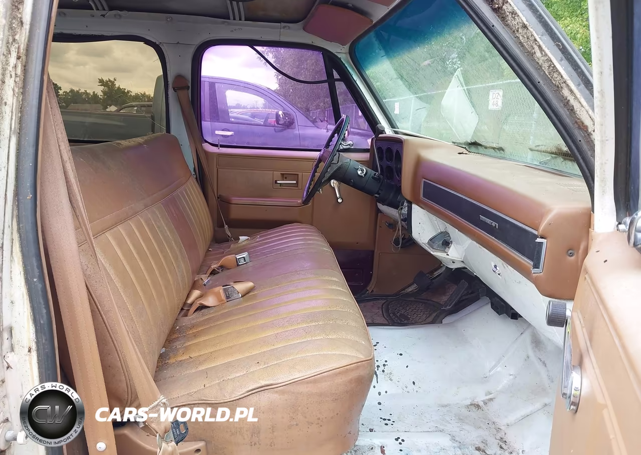 1990 Chevrolet Suburban R1500 VIN:1GNER16K2LF181587 - 5
