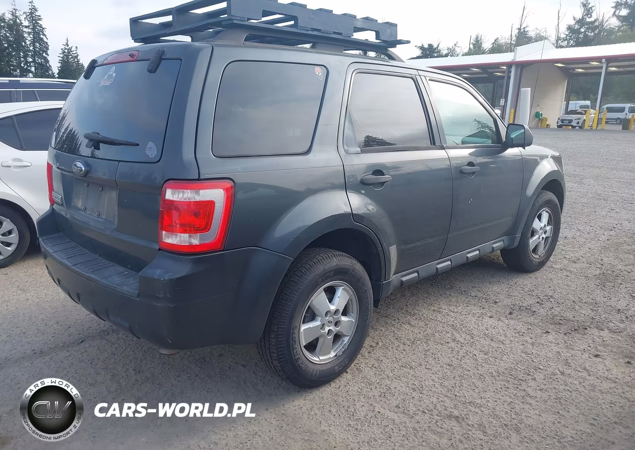 2009 Ford Escape Xlt VIN:1FMCU03769KD07681 - 4