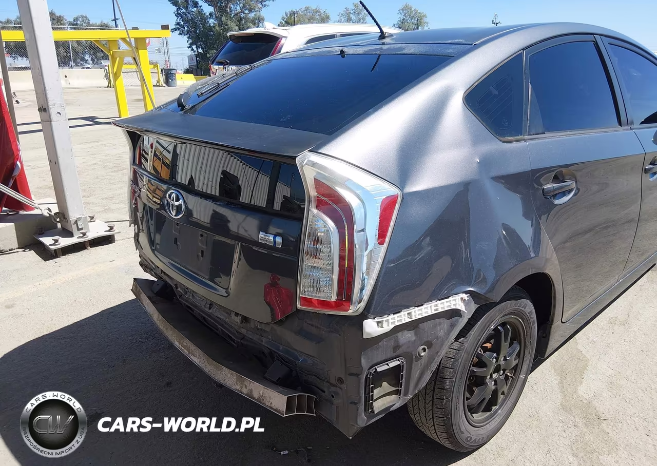 2013 Toyota Prius Two VIN:JTDKN3DU1D1678491 - 6