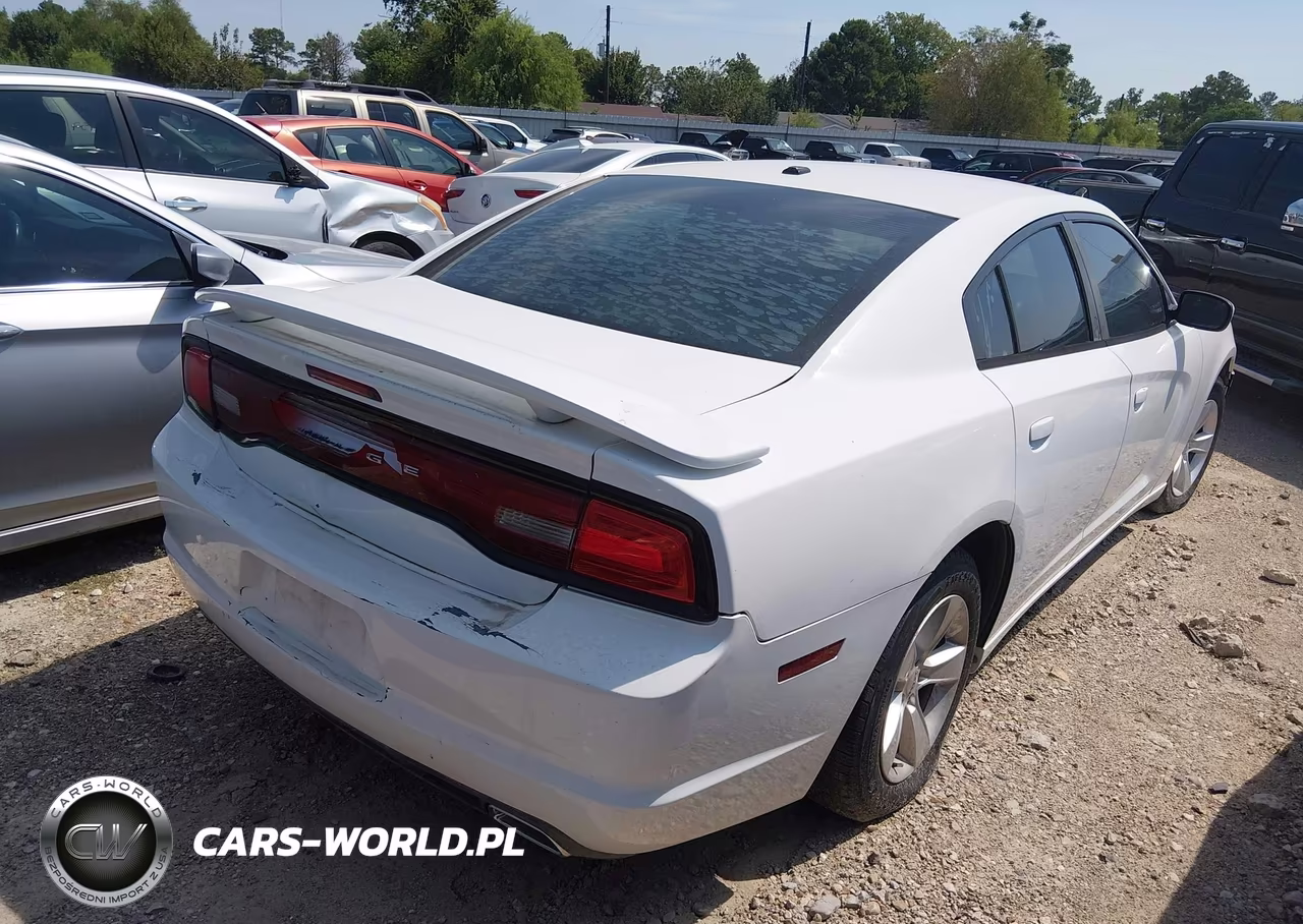 2011 Dodge Charger VIN:2B3CL3CG6BH548860 - 4