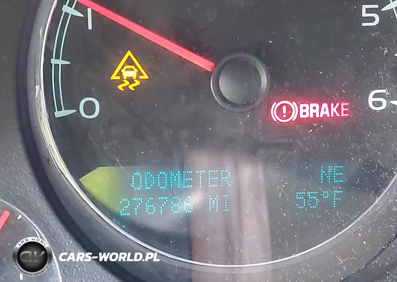 2011 Chevrolet Tahoe Lt VIN:1GNSCBE03BR176227 - 15