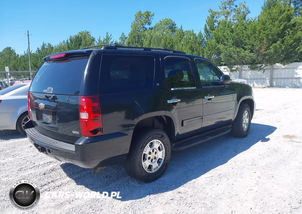 2011 Chevrolet Tahoe Lt VIN:1GNSCBE03BR176227 - 4