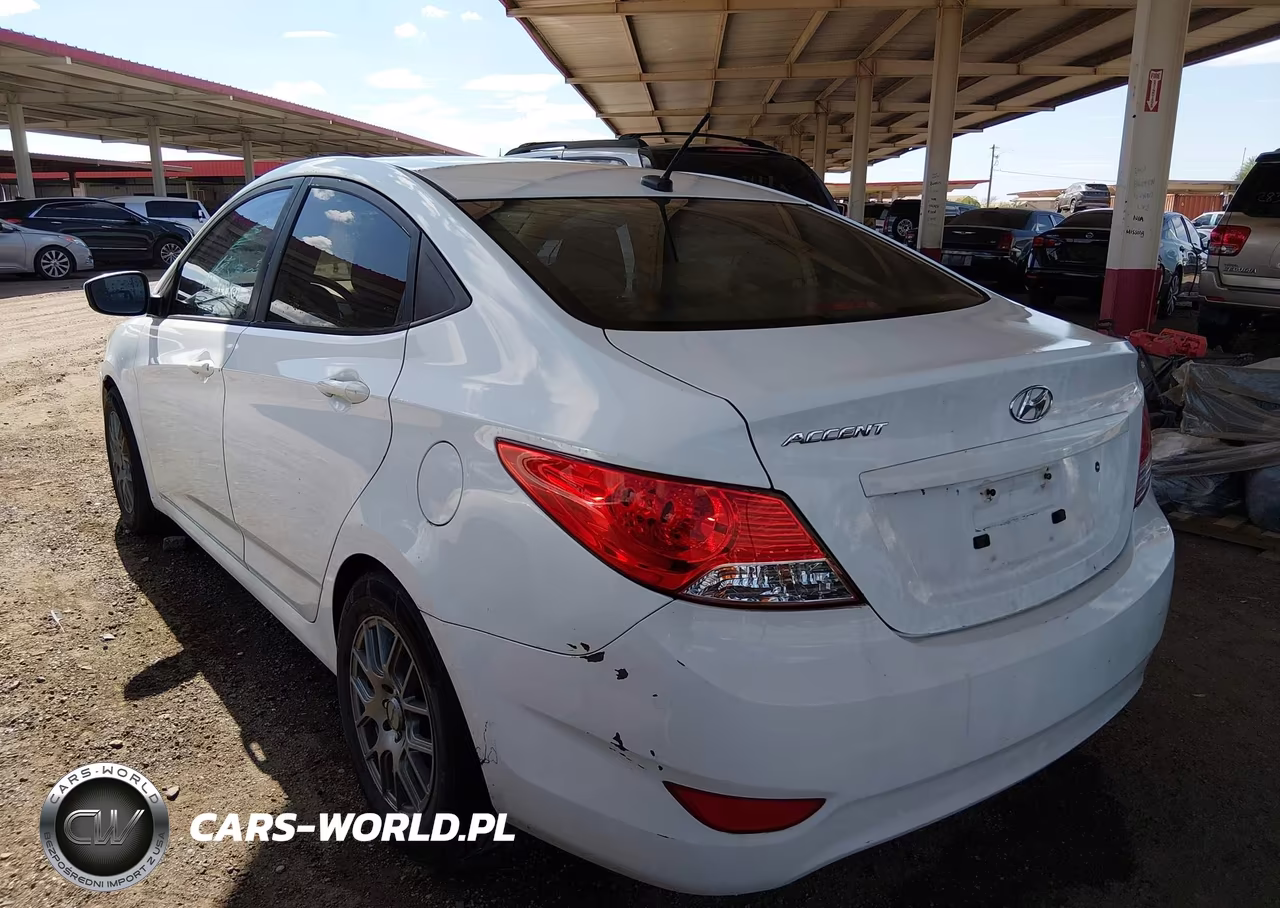 2013 Hyundai Accent Gls VIN:KMHCT4AE6DU537004 - 3