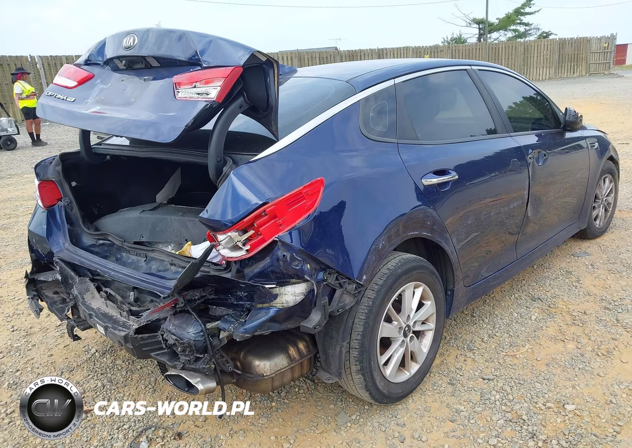 2018 Kia Optima Lx VIN:5XXGT4L35JG219779 - 4