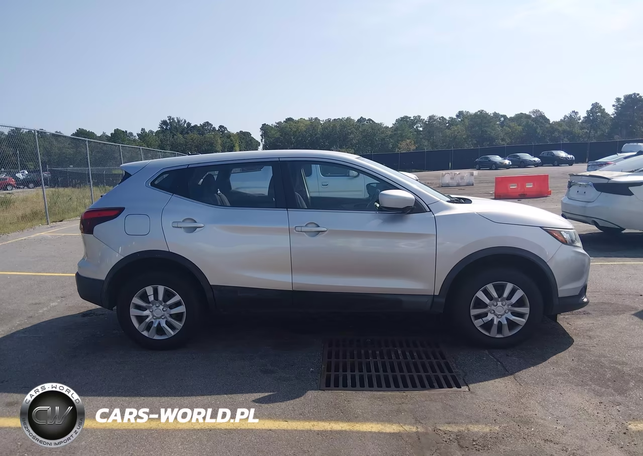 2018 Nissan Rogue Sport S VIN:JN1BJ1CR5JW259252 - 13