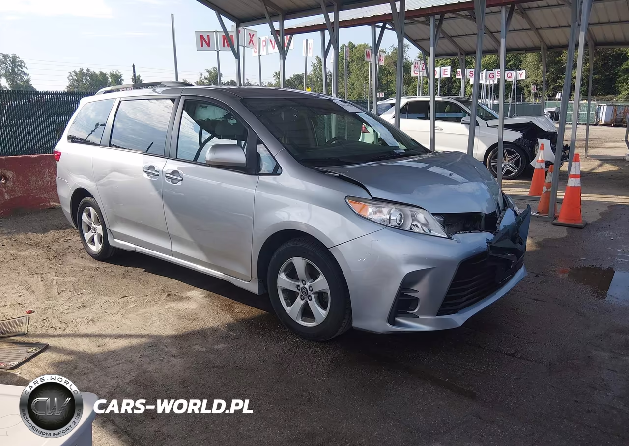 2020 Toyota Sienna Le – zdjęcie 1 z 16