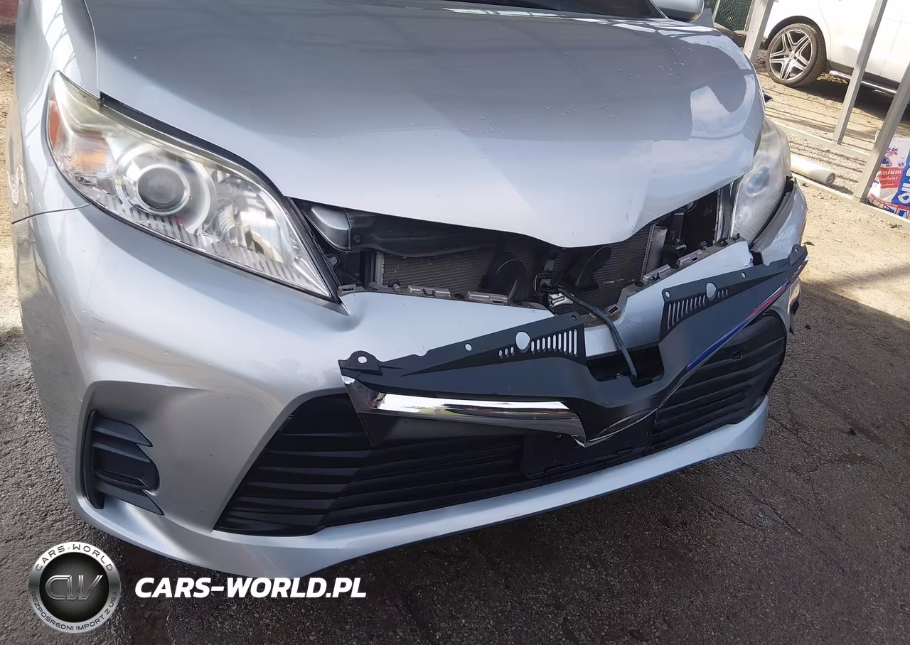 2020 Toyota Sienna Le VIN:5TDKZ3DC0LS035787 - 6