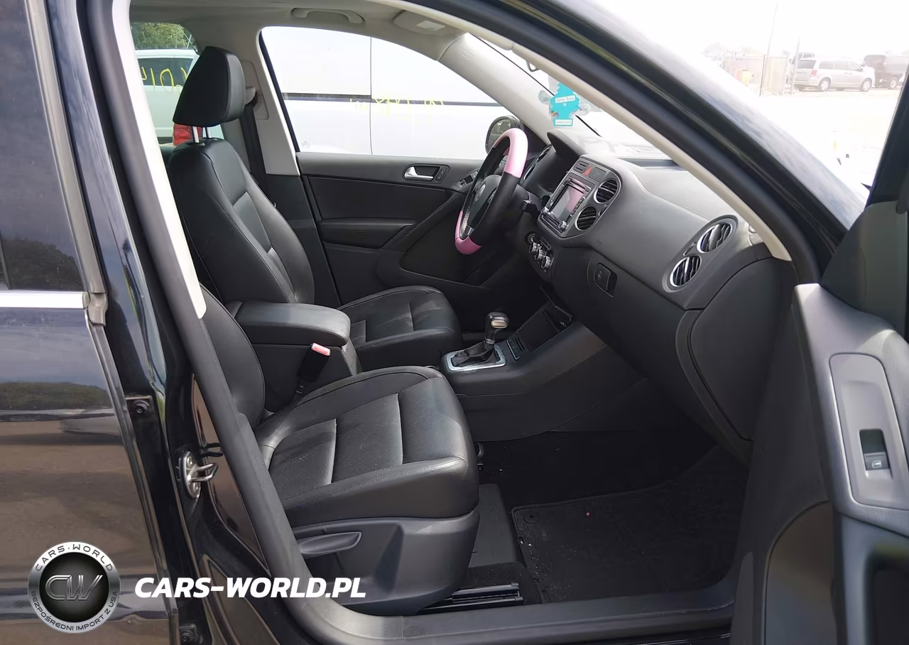 2010 Volkswagen Tiguan Wolfsburg Edition VIN:WVGBV7AX9AW534560 - 5