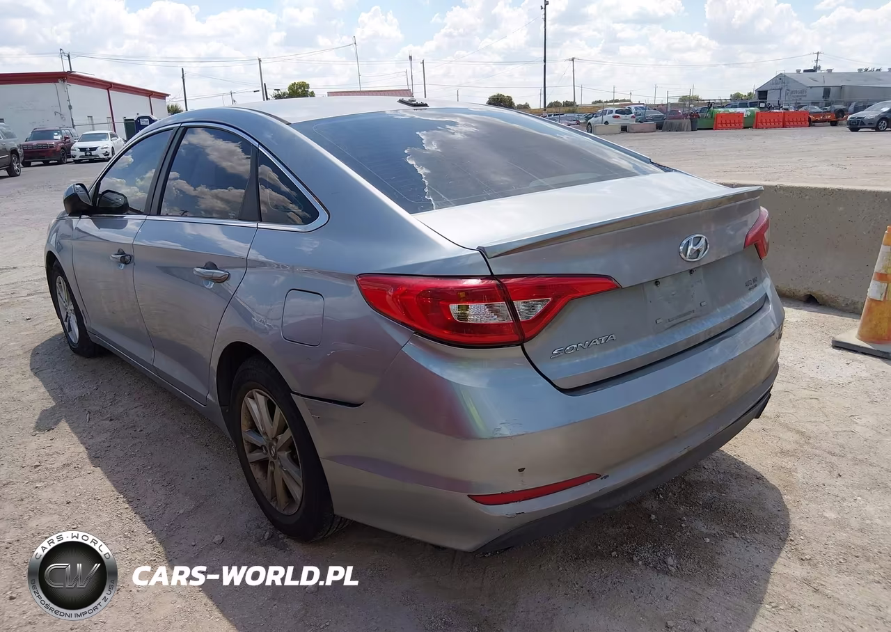 2015 Hyundai Sonata Se VIN:5NPE24AF9FH007812 - 3