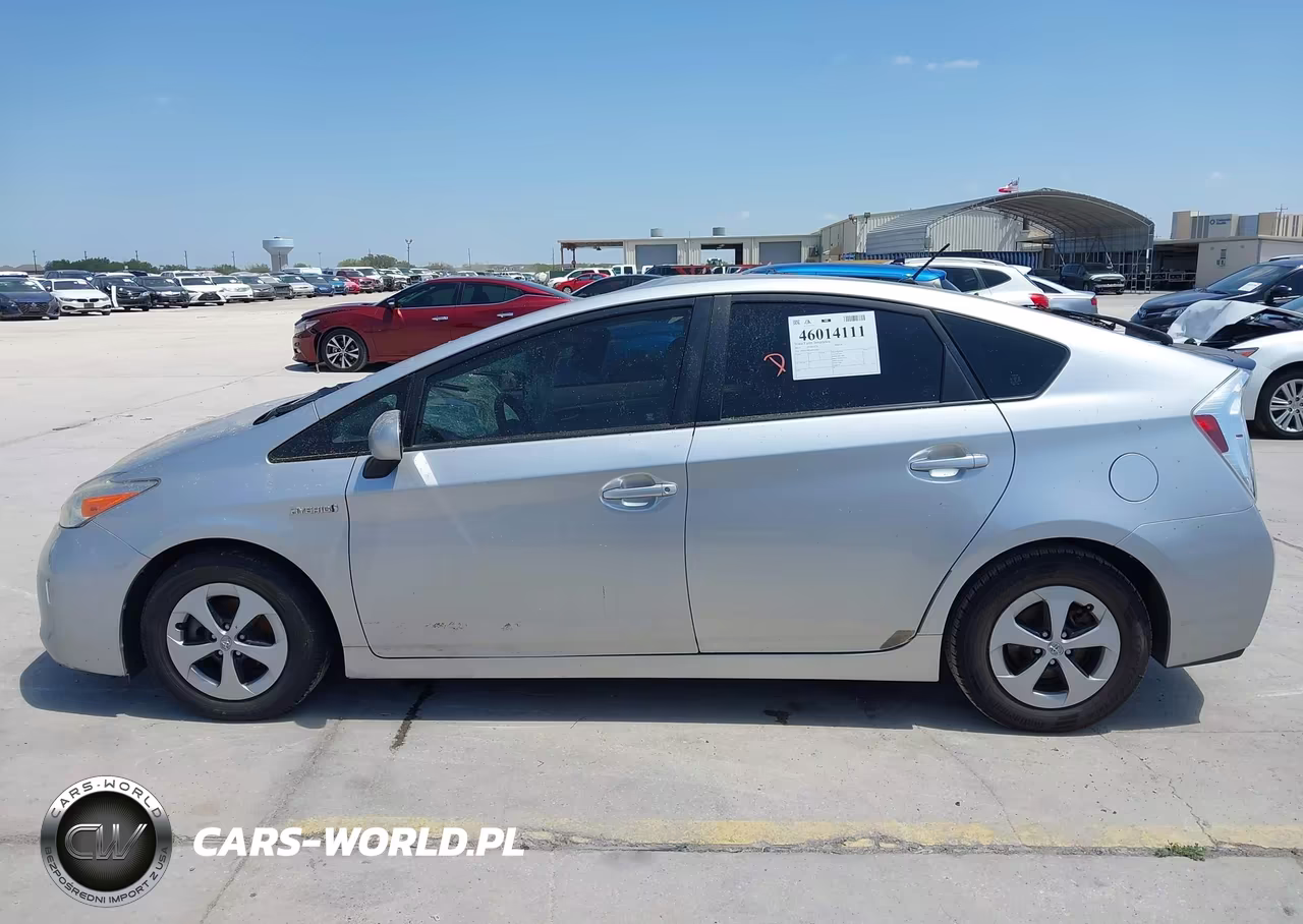 2014 Toyota Prius Two VIN:JTDKN3DU0E0376942 - 14