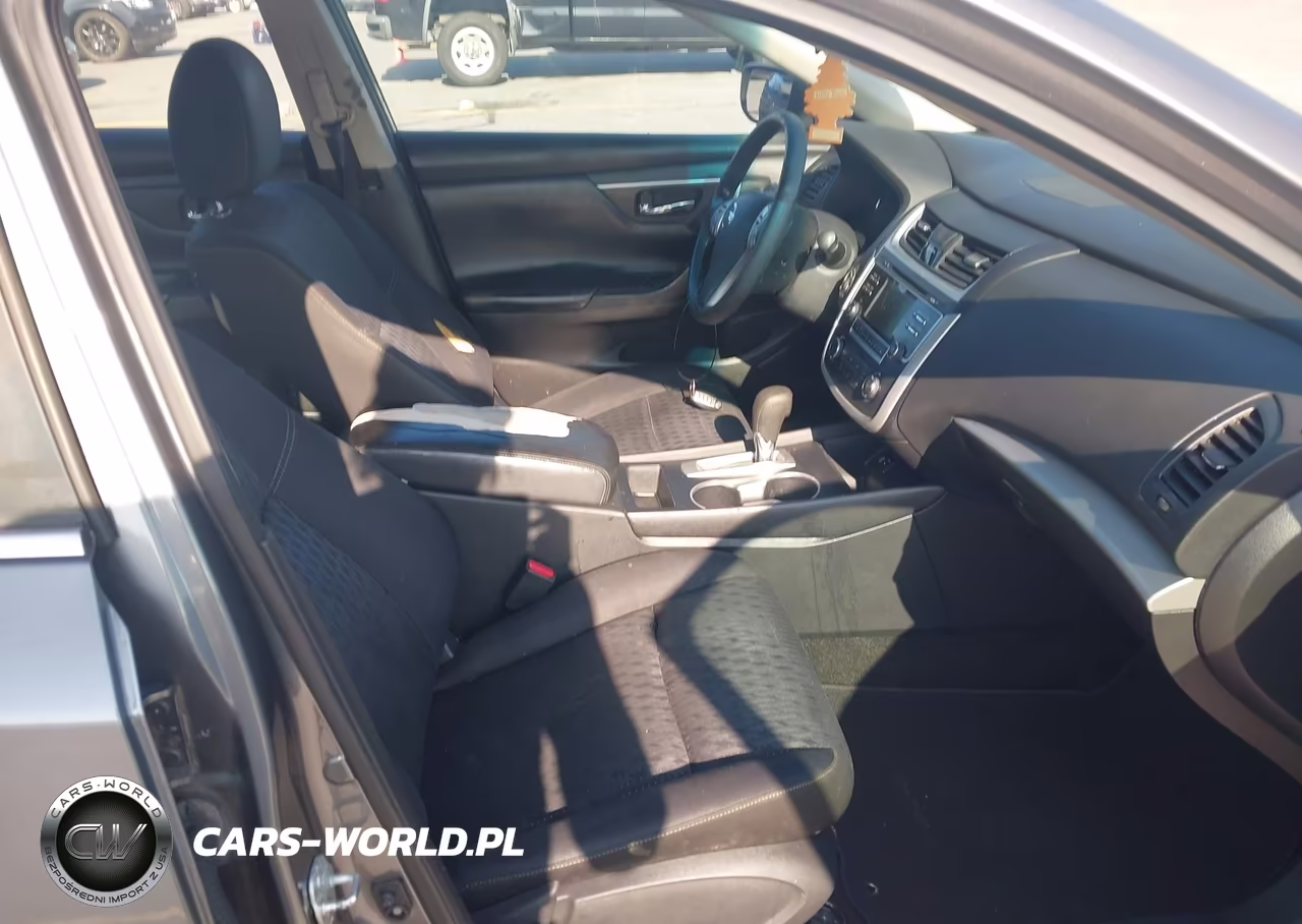 2016 Nissan Altima 2.5 S VIN:1N4AL3AP1GC185019 - 5