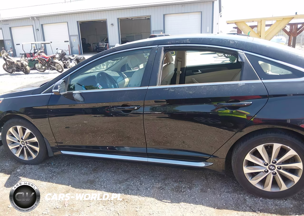 2016 Hyundai Sonata Sport VIN:5NPE34AF8GH415958 - 14