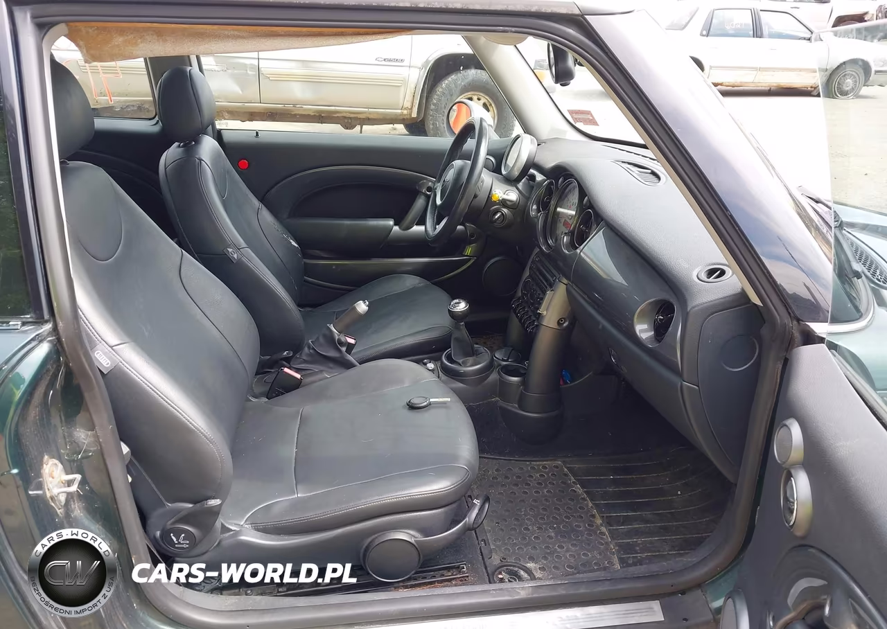2006 Mini Cooper VIN:WMWRC33536TK65684 - 5