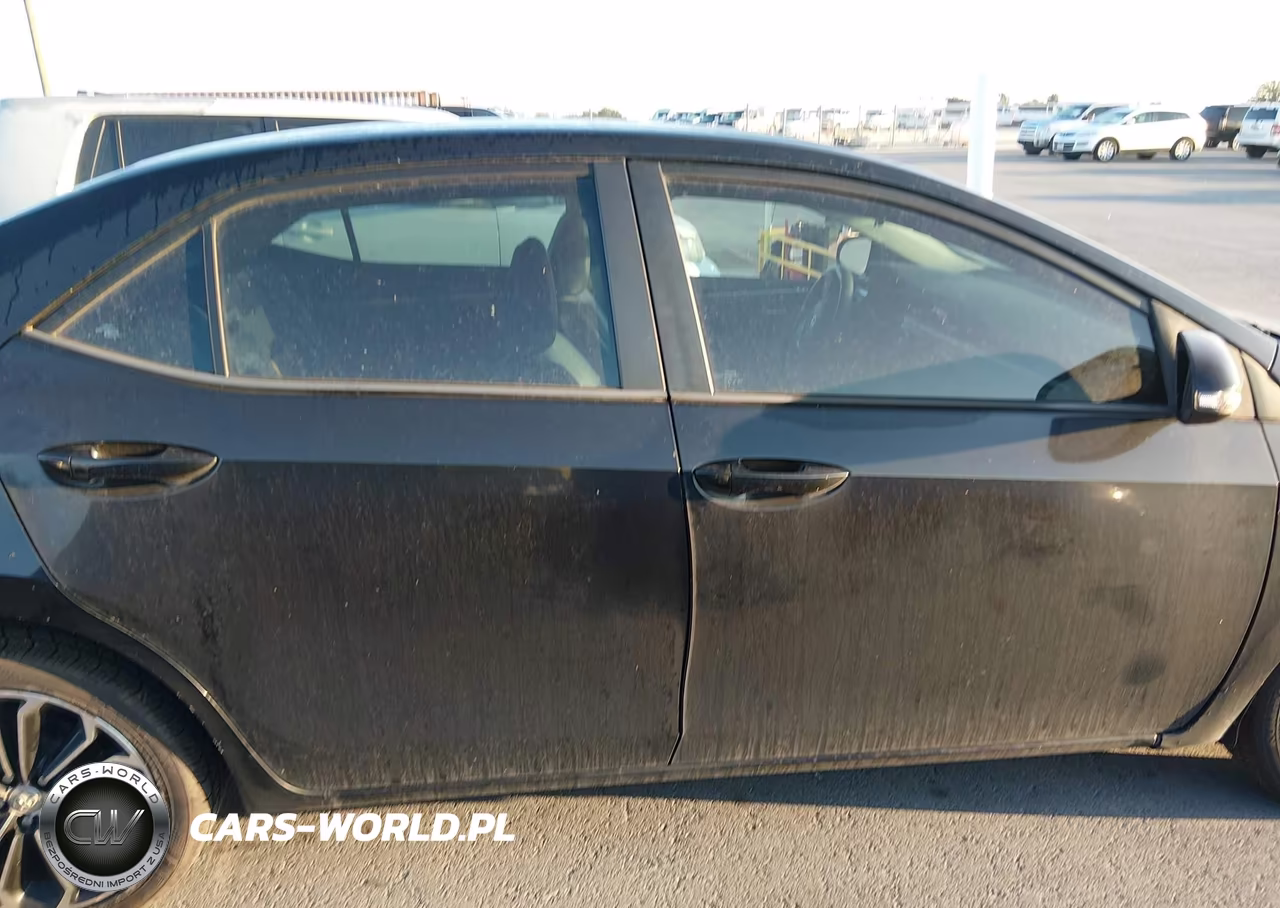 2015 Toyota Corolla S Plus VIN:5YFBURHE6FP250536 - 13