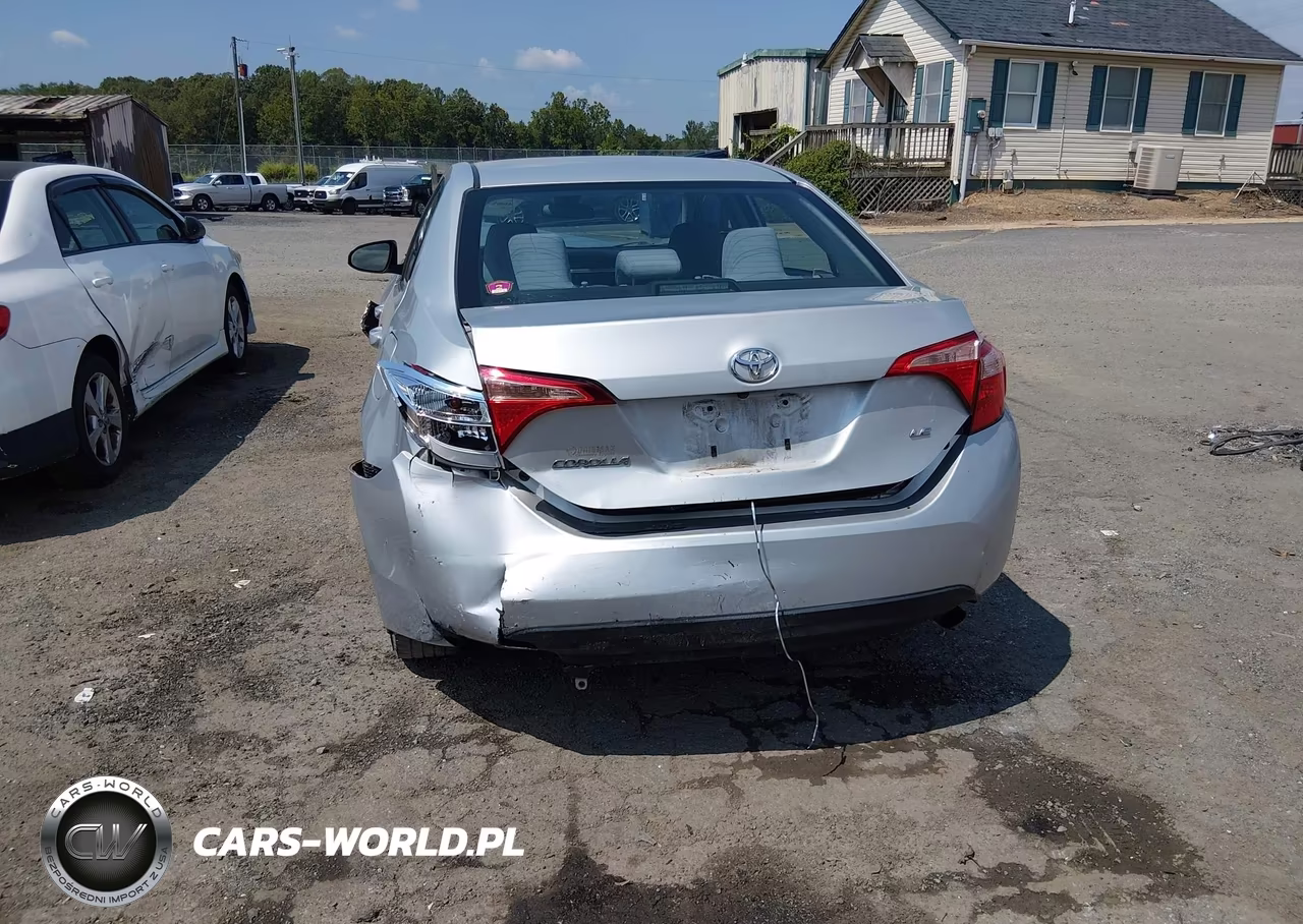 2017 Toyota Corolla Le VIN:2T1BURHE2HC891945 - 12