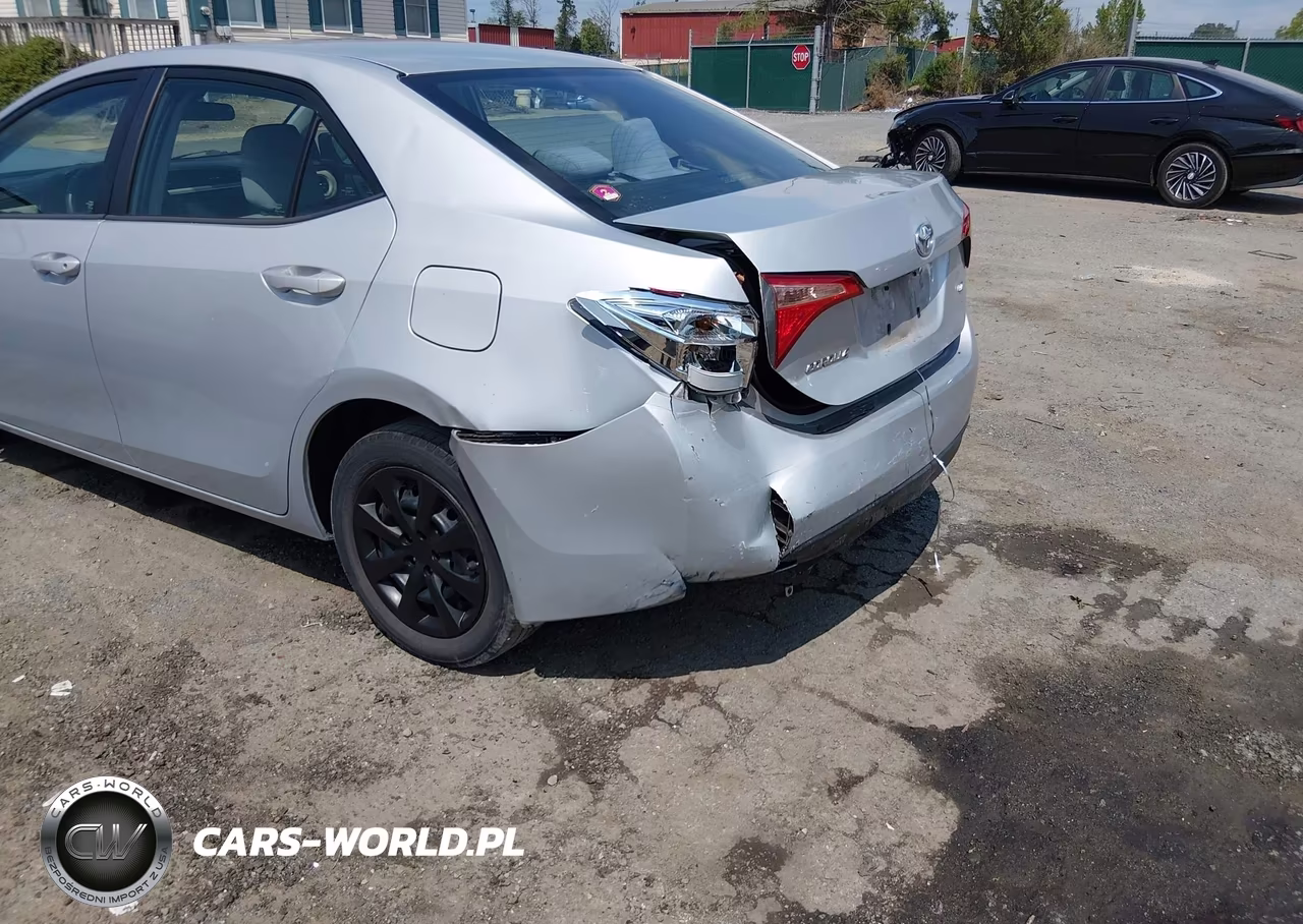 2017 Toyota Corolla Le VIN:2T1BURHE2HC891945 - 18