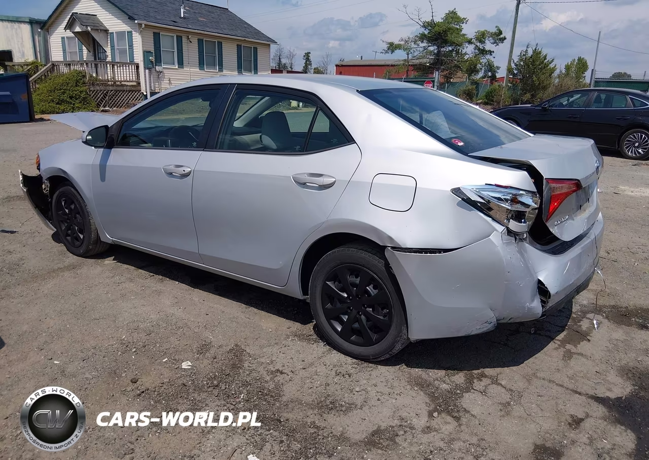 2017 Toyota Corolla Le VIN:2T1BURHE2HC891945 - 3