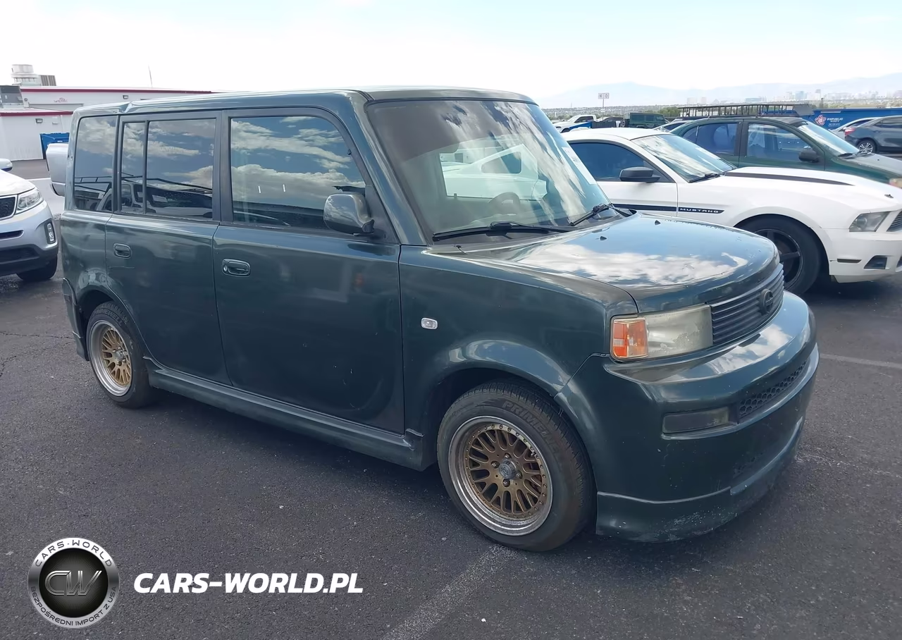 2004 Scion Xb