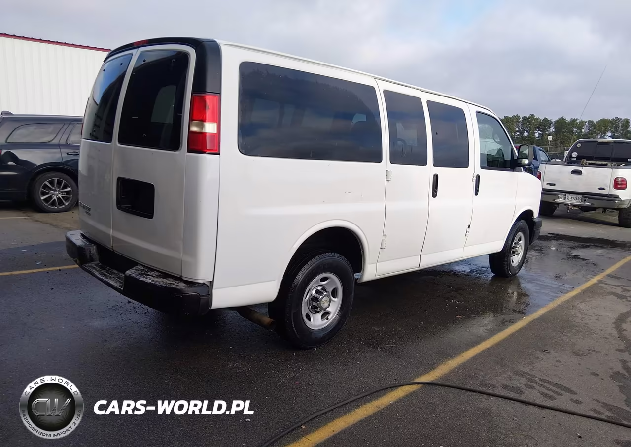 2012 Chevrolet Express 3500 Ls VIN:1GNZGXFA0C1141037 - 4