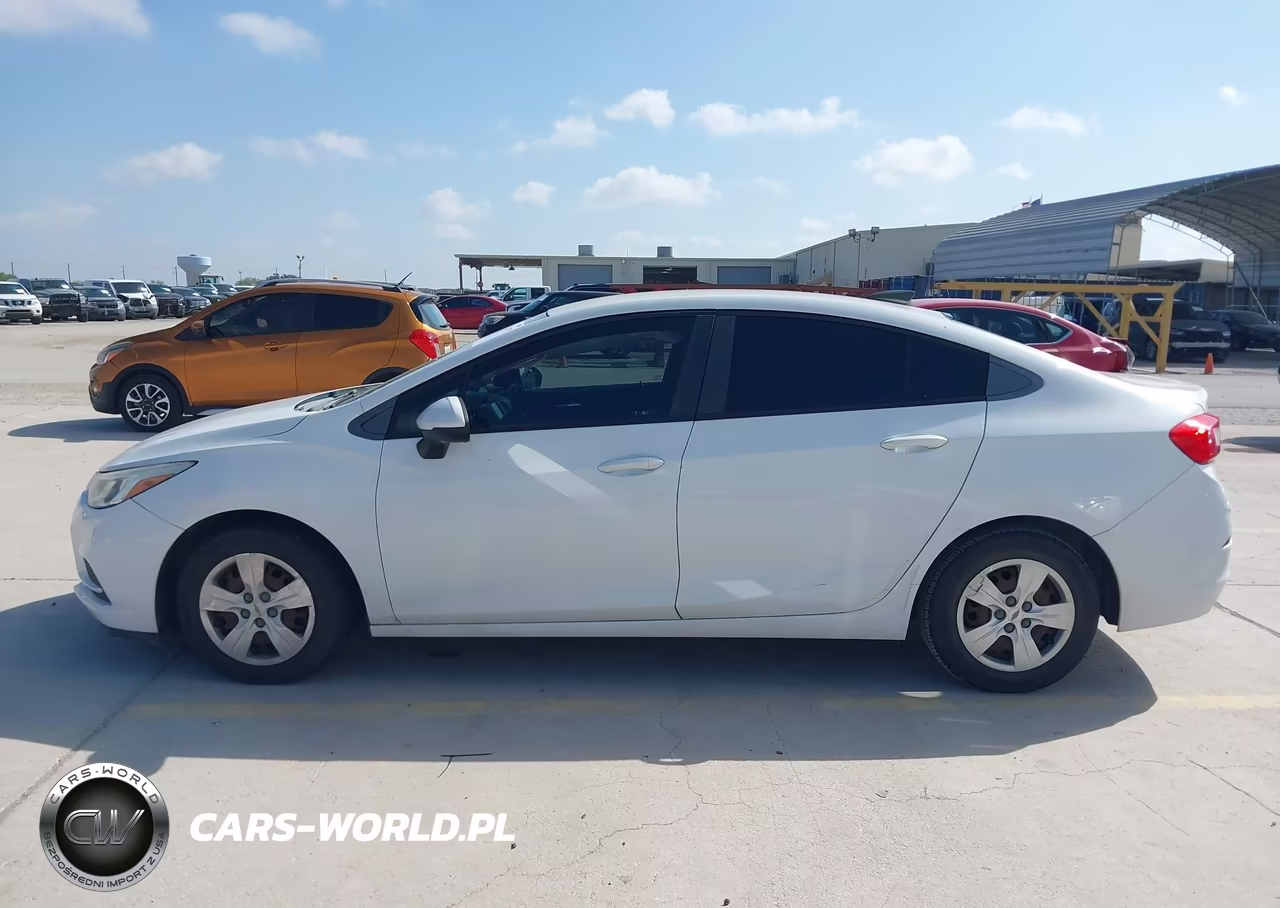 2016 Chevrolet Cruze Ls Auto VIN:1G1BC5SMXG7243631 - 14