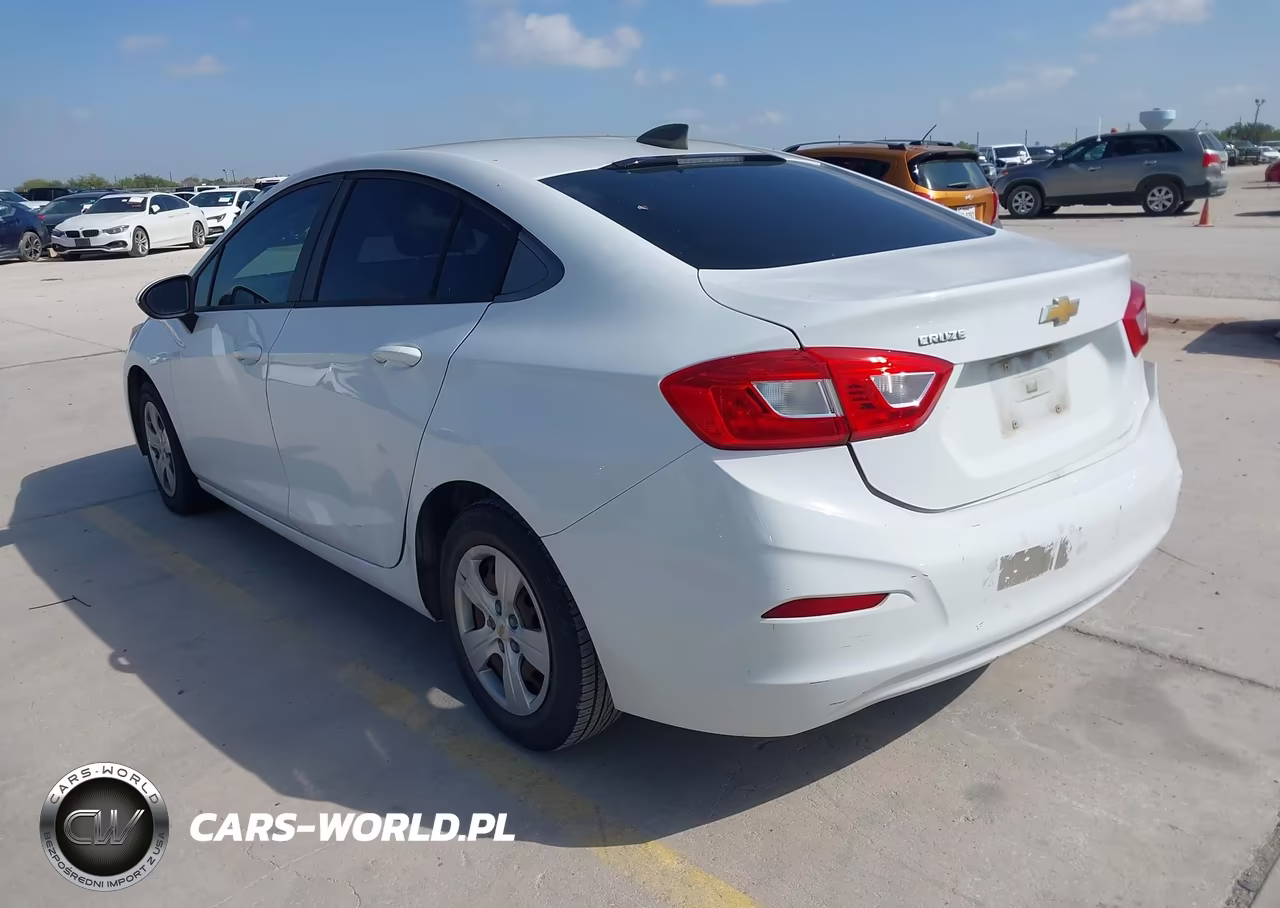 2016 Chevrolet Cruze Ls Auto VIN:1G1BC5SMXG7243631 - 3