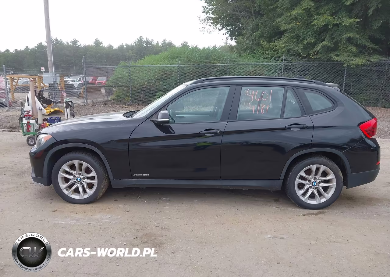 2015 BMW X1 xDrive28I VIN:WBAVL1C52FVY38923 - 12