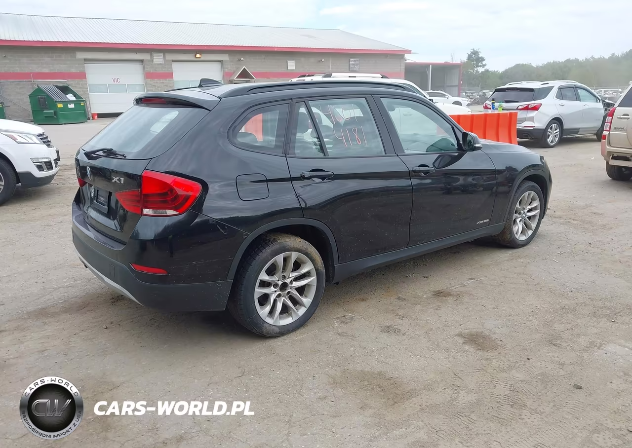 2015 BMW X1 xDrive28I VIN:WBAVL1C52FVY38923 - 4