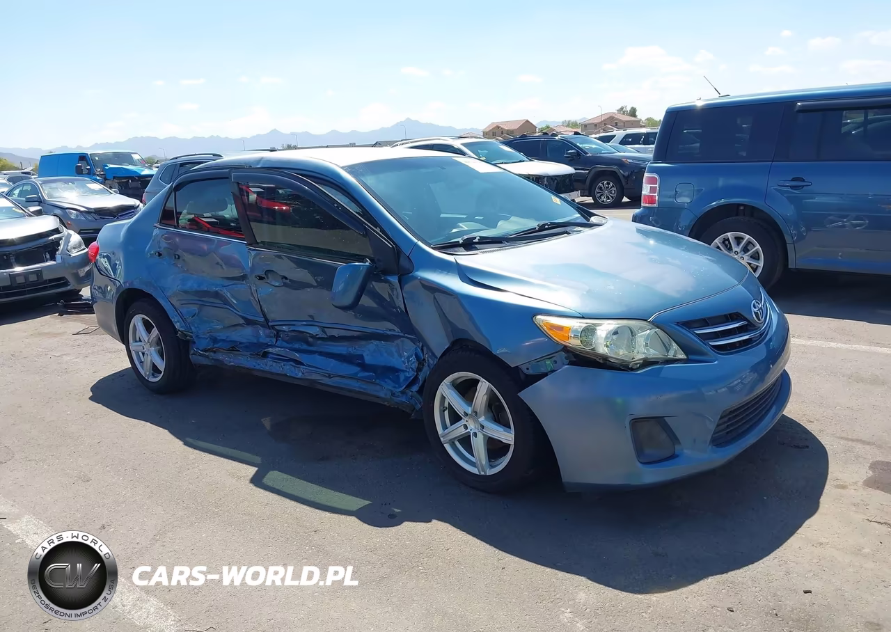 2013 Toyota Corolla Le – zdjęcie 1 z 16