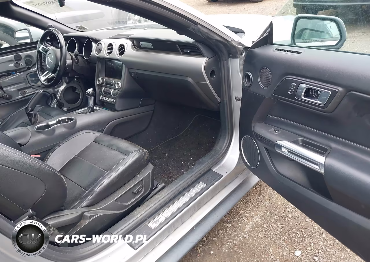 2021 Ford Mustang Ecoboost Premium VIN:1FATP8UHXM5120197 - 5