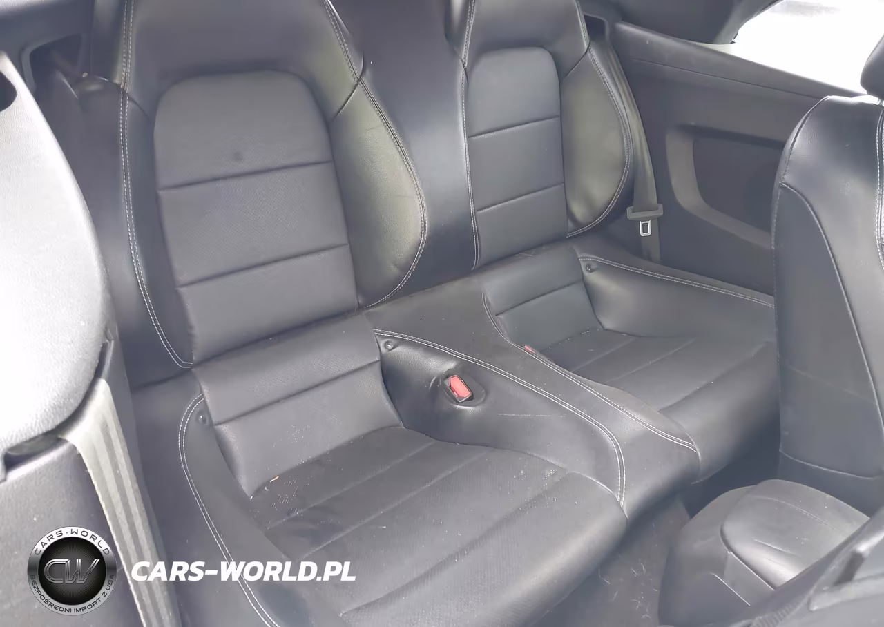 2021 Ford Mustang Ecoboost Premium VIN:1FATP8UHXM5120197 - 8