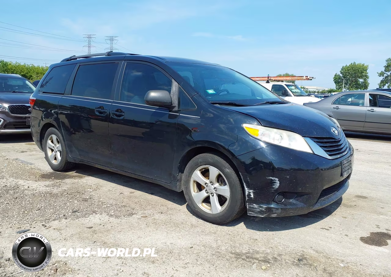 2015 Toyota Sienna Le 8 Passenger – zdjęcie 1 z 20