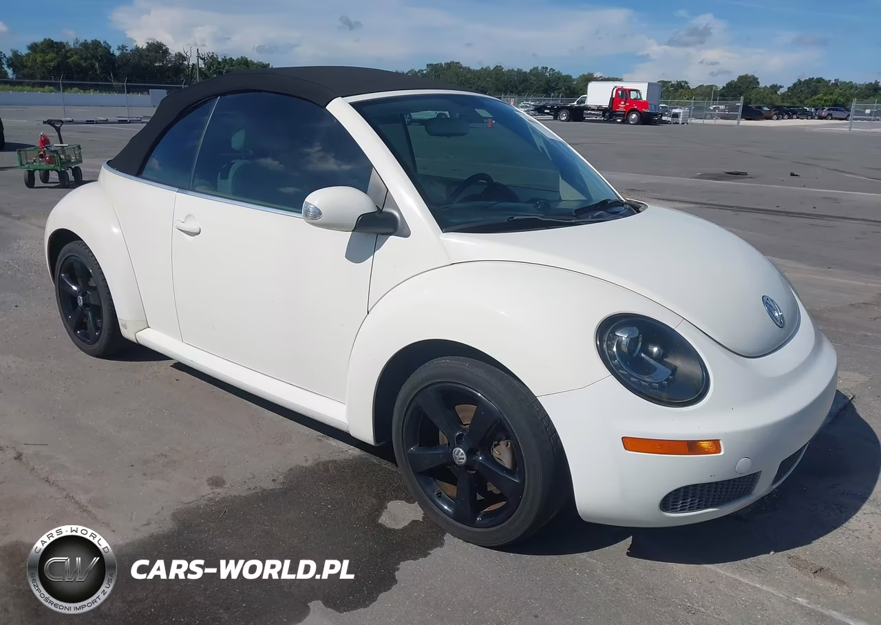 2007 Volkswagen New Beetle Triple White