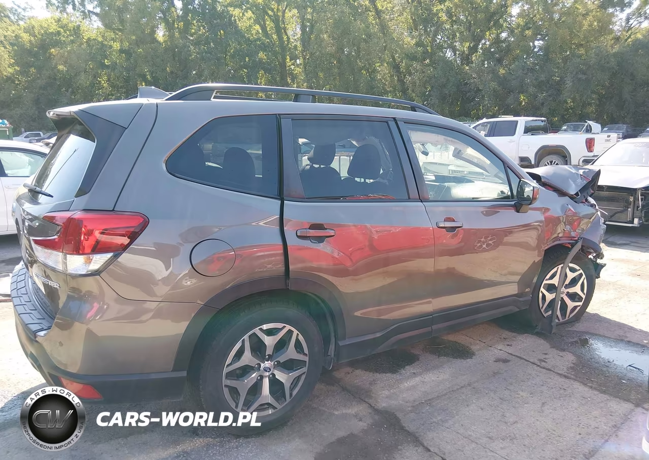 2021 Subaru Forester Premium VIN:JF2SKAJC0MH572275 - 14