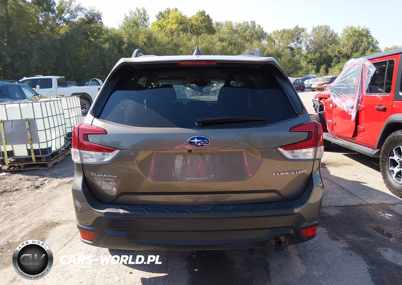 2021 Subaru Forester Premium VIN:JF2SKAJC0MH572275 - 17
