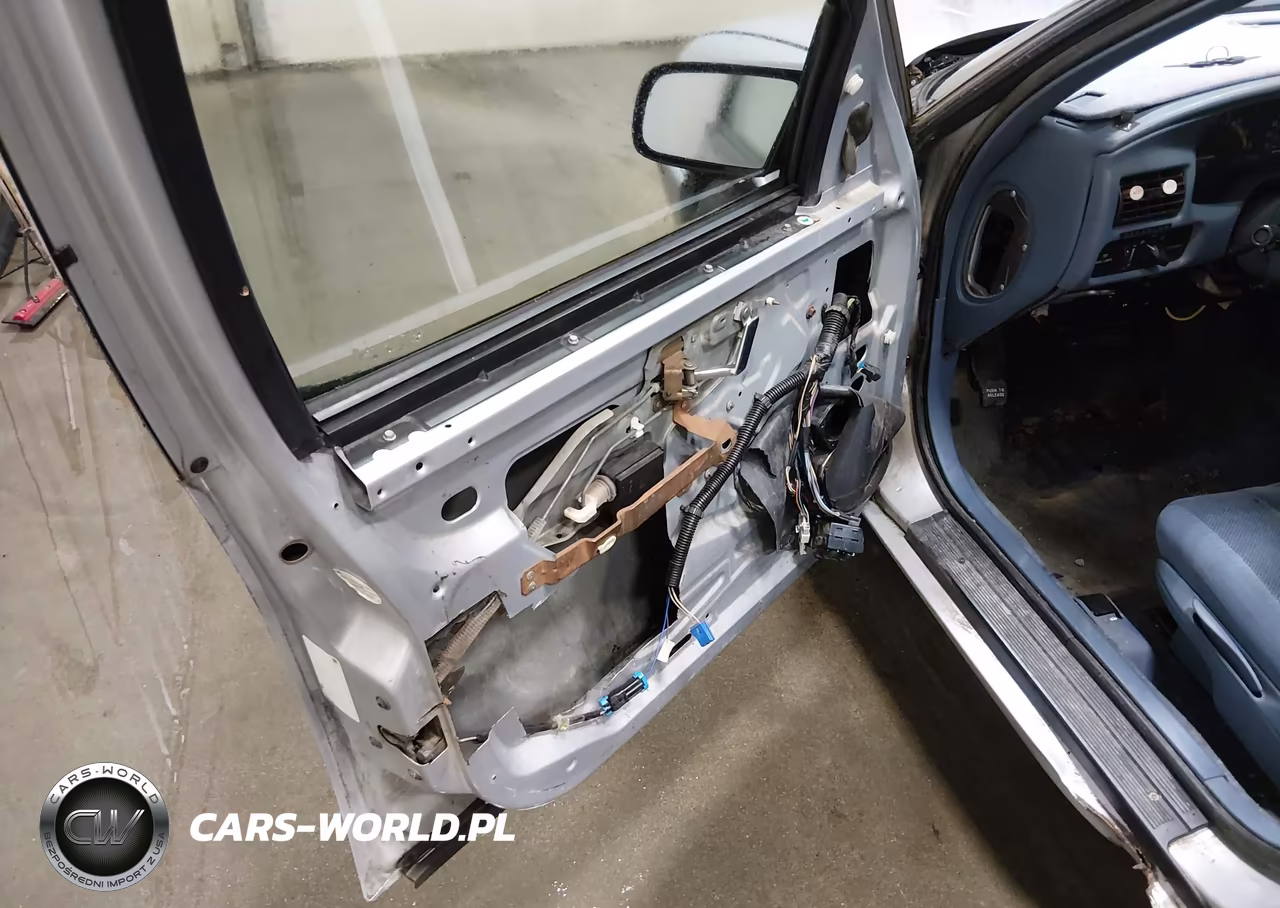 1995 Buick Regal Custom VIN:2G4WB52L0S1487096 - 6