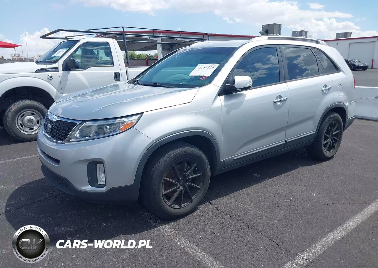 2015 Kia Sorento Lx VIN:5XYKT4A64FG592709 - 2